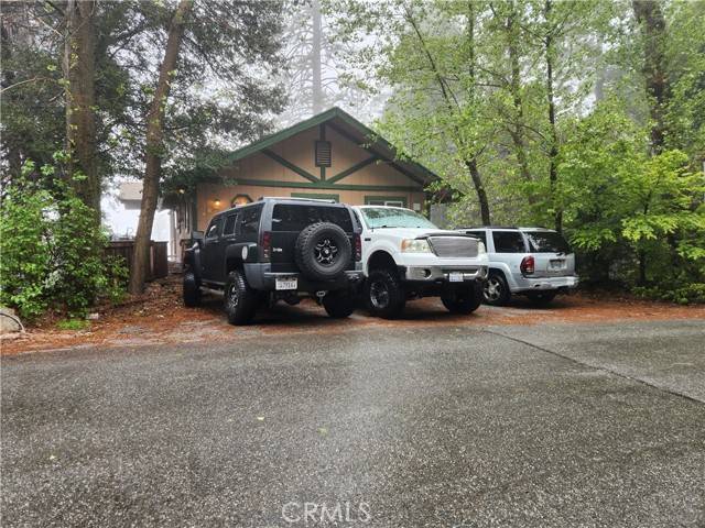 487 Wylerhorn Drive, Crestline, CA 92325