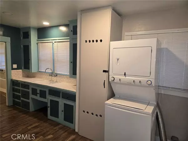 Upland, CA 91786,430 East Arrow