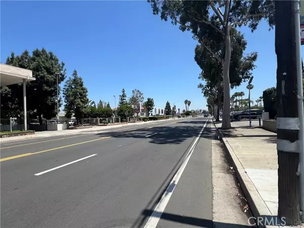 Corona, CA 92882,1252 West 6th Street
