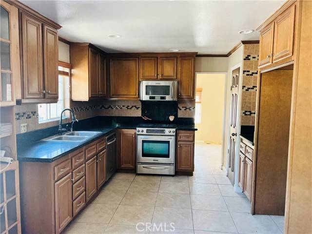 83 Bonanza Road, Palm Springs, CA 92262