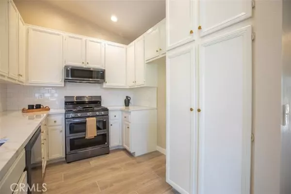 Lake Forest, CA 92610,369 Chaumont Circle