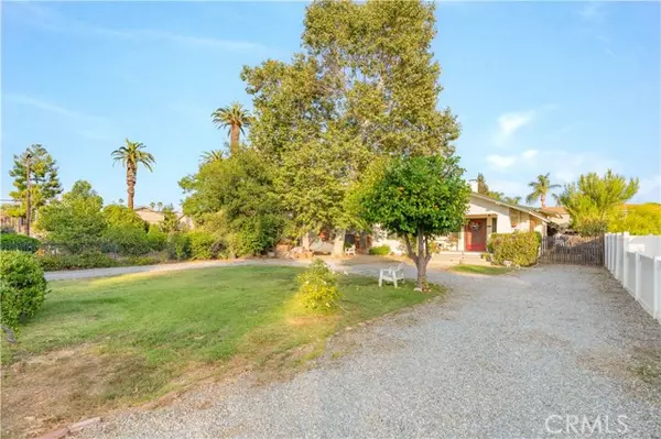 Riverside, CA 92504,7914 Magnolia Avenue