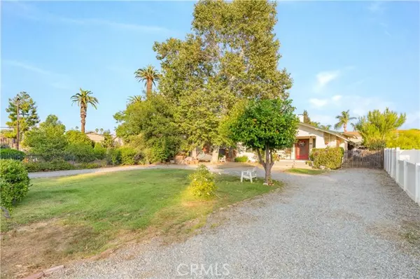 Riverside, CA 92504,7914 Magnolia Avenue