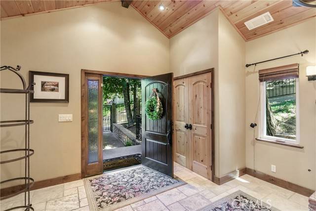 Crestline, CA 92325,1036 Venus Way