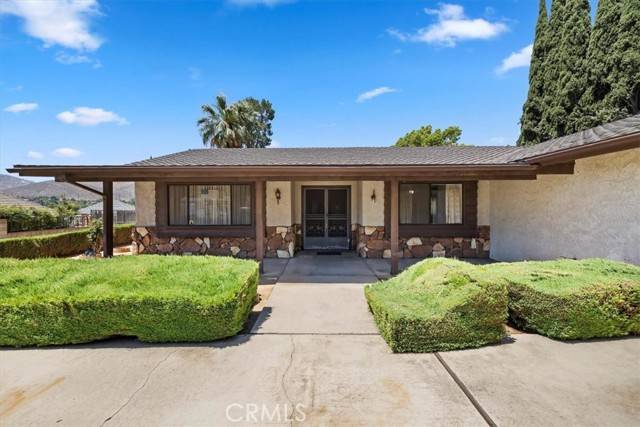 Jurupa Valley, CA 92509,6591 Karen Lane
