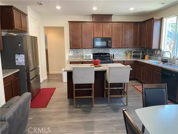 San Bernardino, CA 92407,17620 Comfrey Drive