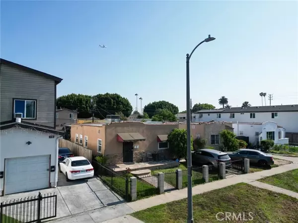 Los Angeles, CA 90001,826 East 83rd Street