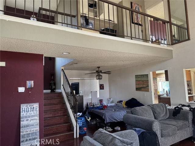 Lake Elsinore, CA 92530,189 North Massachusetts Street