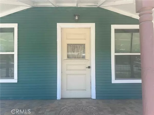 6932 Cole Ave, Highland, CA 92346