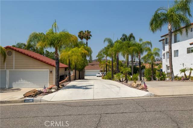 22280 Village Way Drive, Canyon Lake, CA 92587