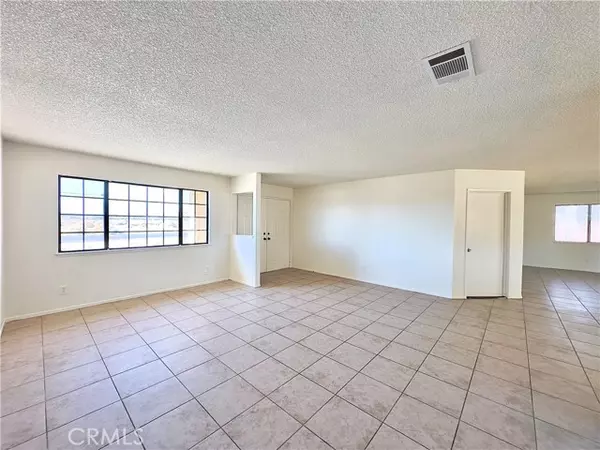 Apple Valley, CA 92307,22311 Thunderbird Road