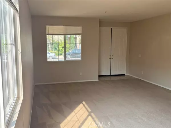 Fontana, CA 92336,5859 Seminole Way