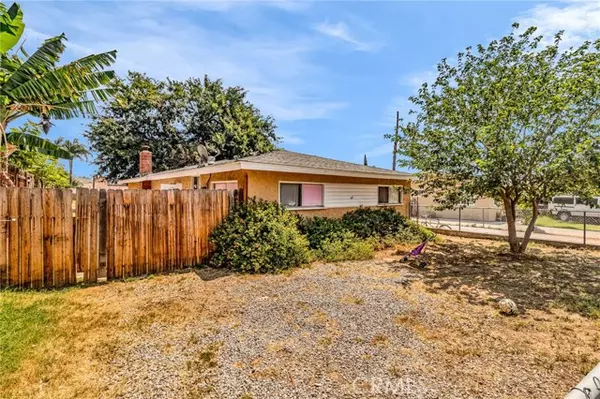 Riverside, CA 92505,5393 La Sierra Avenue