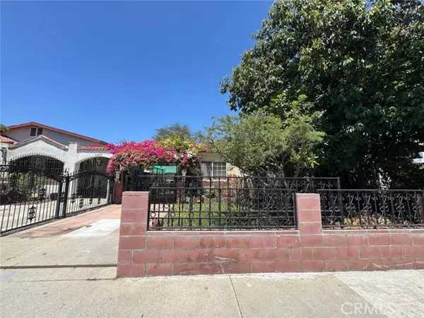 Huntington Park, CA 90255,2565 Sale Place