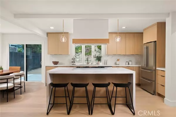 San Diego, CA 92122,4282 Robbins Street
