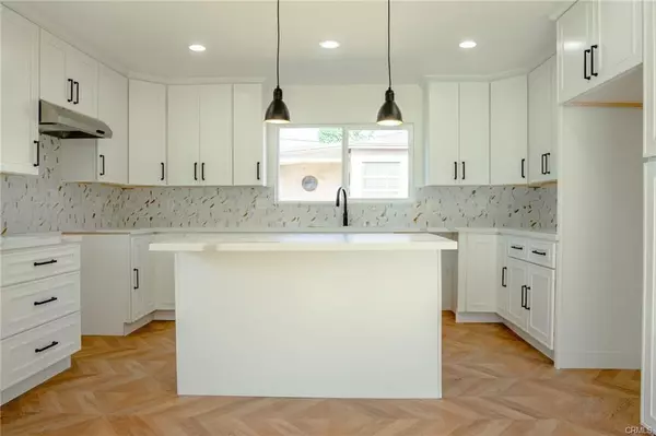 Long Beach, CA 90805,5916 Walnut Avenue