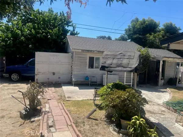 Paramount, CA 90723,6556 SAN VINCENTE