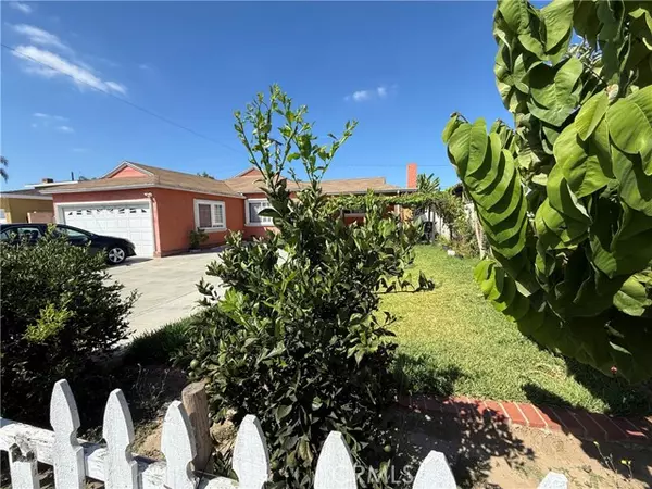 1014 North Daisy Avenue, Santa Ana, CA 92703