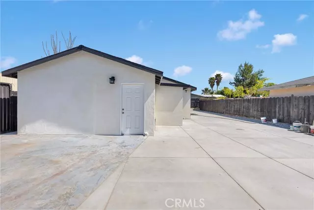Highland, CA 92346,7359 Lynwood