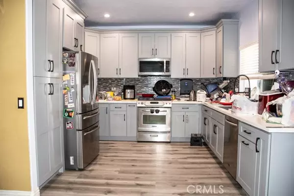 Highland, CA 92346,7354 Harding Court