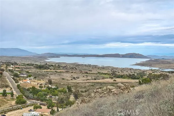 20653 Mustang Court, Lake Mathews, CA 92570