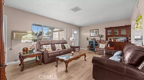 Rialto, CA 92376,215 West Valencia