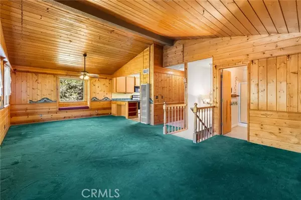 Crestline, CA 92325,23986 Wildwood Ln