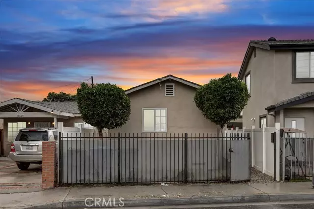 Compton, CA 90222,12624 South Mona