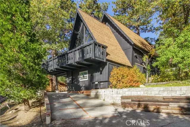 33020 Arrowbear Drive, Running Springs, CA 92382