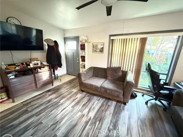 Norwalk, CA 90650,12157 Lowemont Street