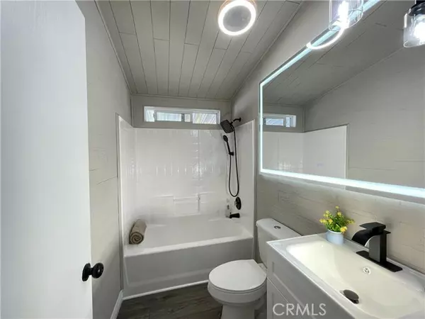 Ontario, CA 91761,1456 East Philadelphia