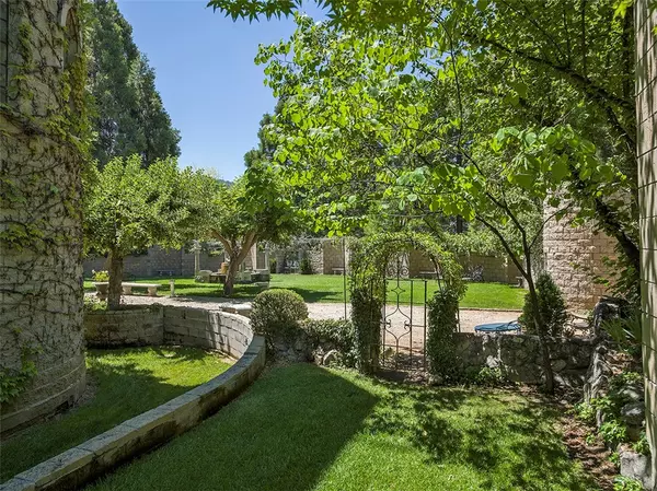 Oak Glen, CA 92399,38838 Birch Creek