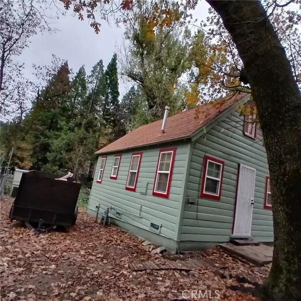 Crestline, CA 92325,369 Log Lane