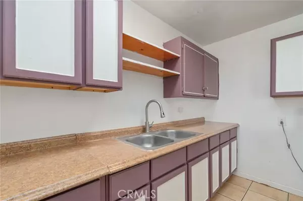 Barstow, CA 92311,35208 Walnut St