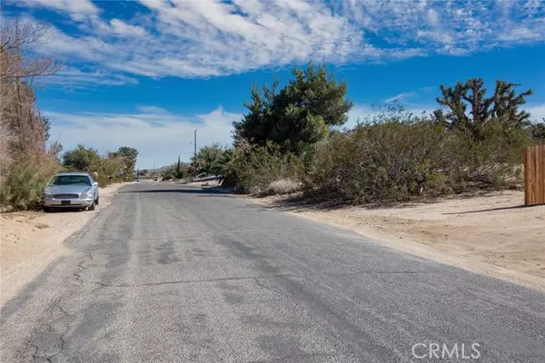 Joshua Tree, CA 92252,61500 Capilla Drive