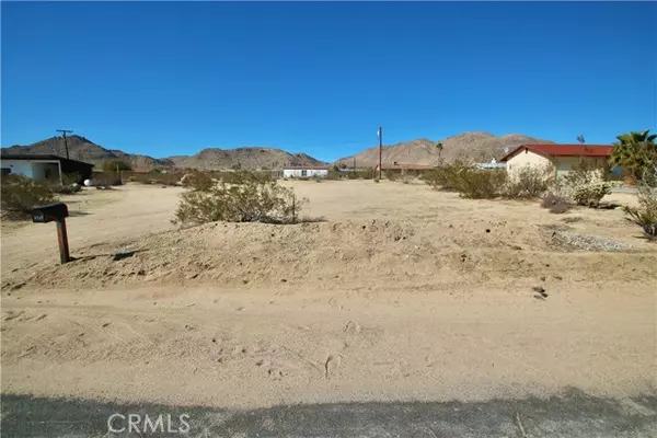 Joshua Tree, CA 92252,4752 La Flora Desierta