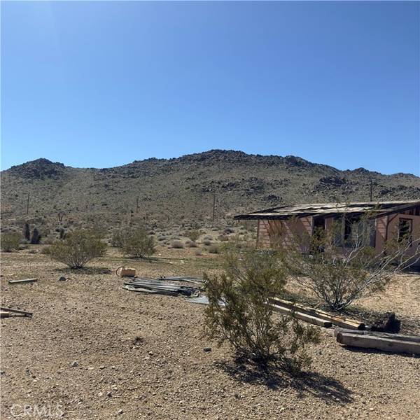 55537 Desert View Road, Landers, CA 92285