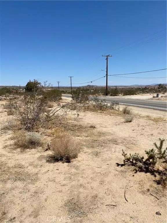 Joshua Tree, CA 92252,5814 Sunburst