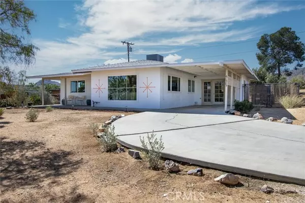 Joshua Tree, CA 92252,61585 Crest Circle Drive