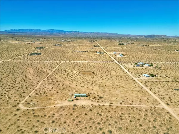 Landers, CA 92285,60607 Stearman Road