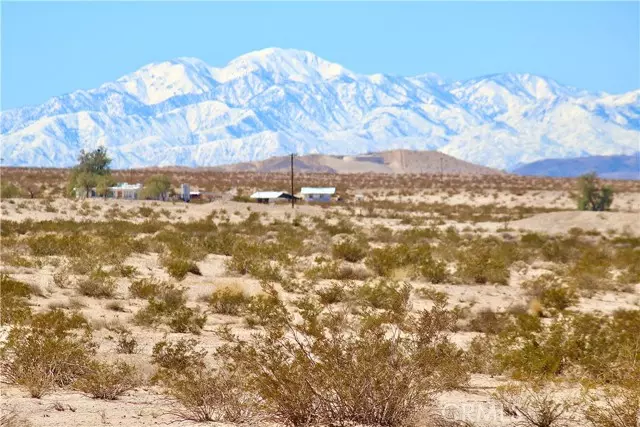 5 Topaz Avenue, 29 Palms, CA 92277