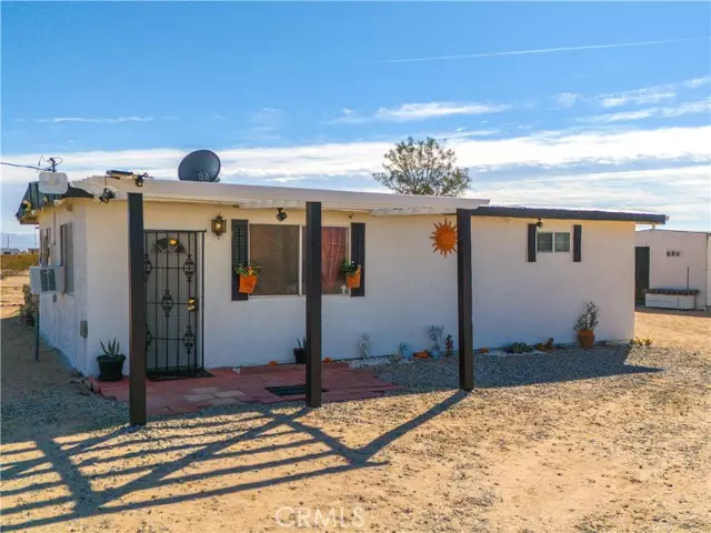 29 Palms, CA 92277,81412 Picadilly Road