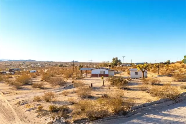 Joshua Tree, CA 92252,63258 Sunny Sands Drive