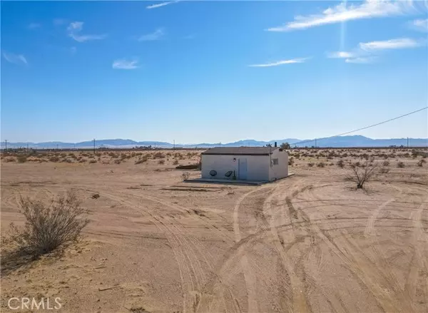 29 Palms, CA 92277,82229 Raven Roost Road