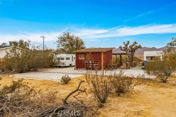 Joshua Tree, CA 92252,64838 Walpi Drive