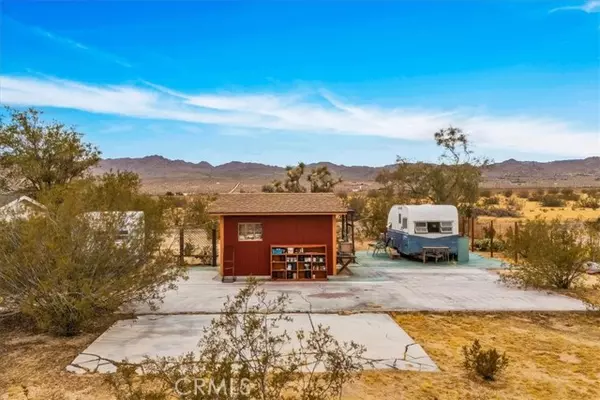 Joshua Tree, CA 92252,64838 Walpi Drive