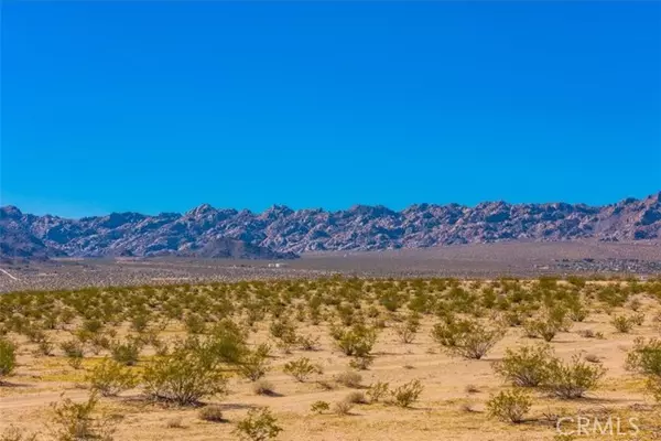 29 Palms, CA 92277,70147 Cove View Road