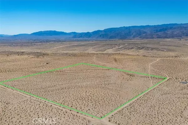 29 Palms, CA 92277,70147 Cove View Road