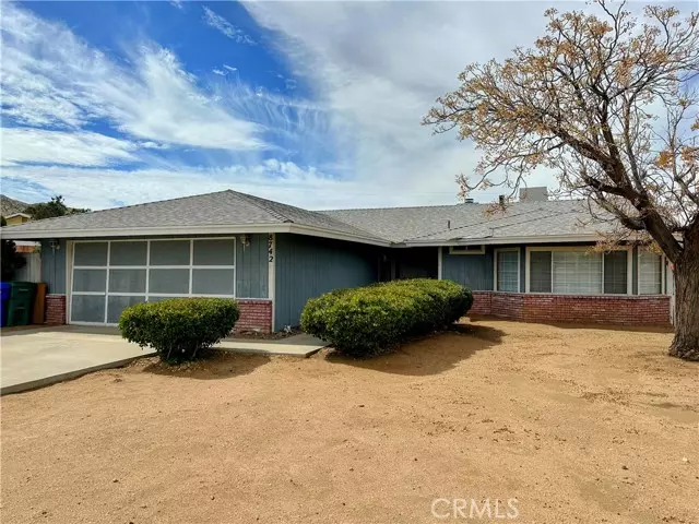 8742 Alaba Avenue, Yucca Valley, CA 92284