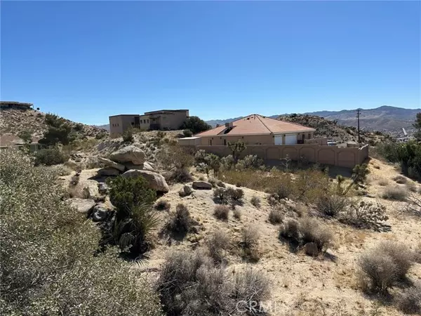Yucca Valley, CA 92284,2 Buena Suerte Road